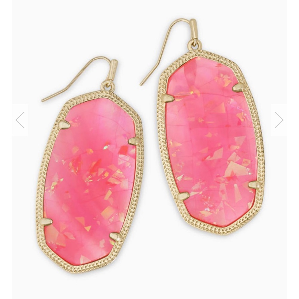 KENDRA SCOTT DANIELLE IRIDESCENT CORAL ILLUSION